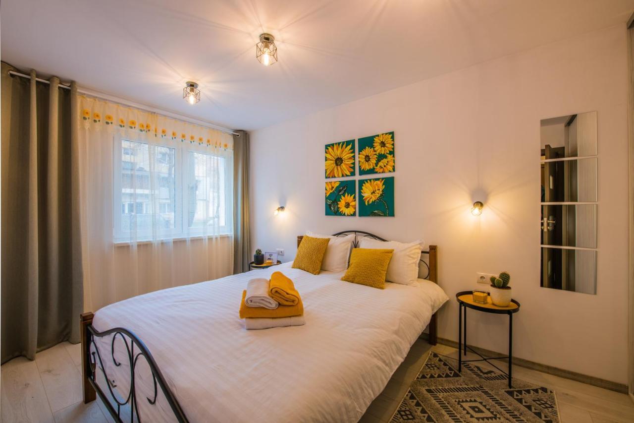 Kitty Sunflower Apartment Alba Iulia Ngoại thất bức ảnh