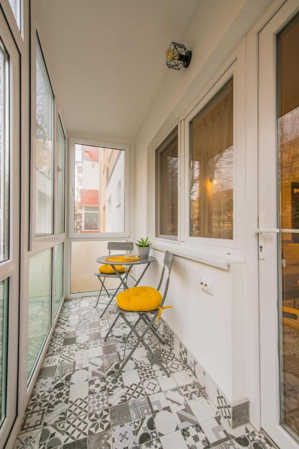 Kitty Sunflower Apartment Alba Iulia Ngoại thất bức ảnh